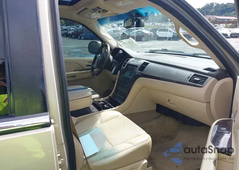 2008 Cadillac Escalade Esv Standard from USA, damaged, VIN 1GYFK66858R216528